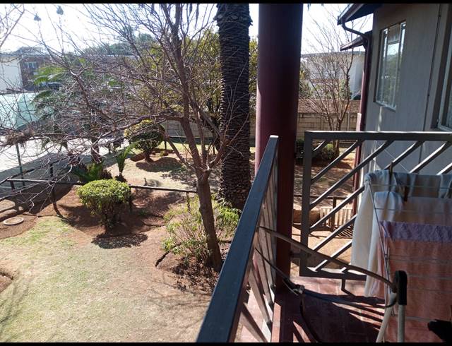 3 BEDROOM APARTMENT FOR SALE IN BENONI WEST